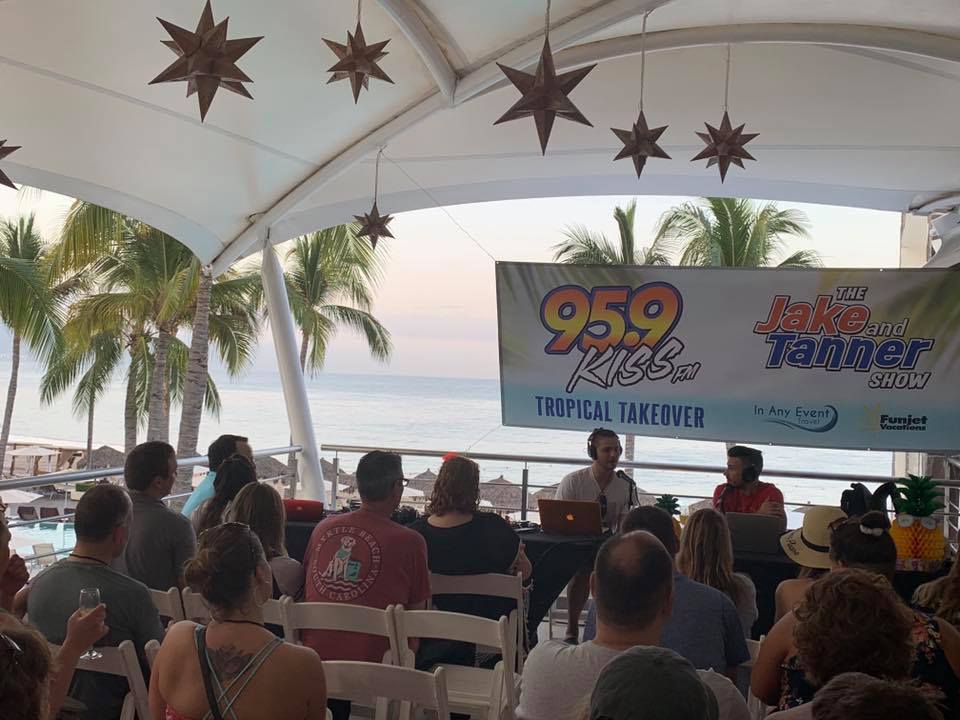 Live radio show from Puerto Vallarta